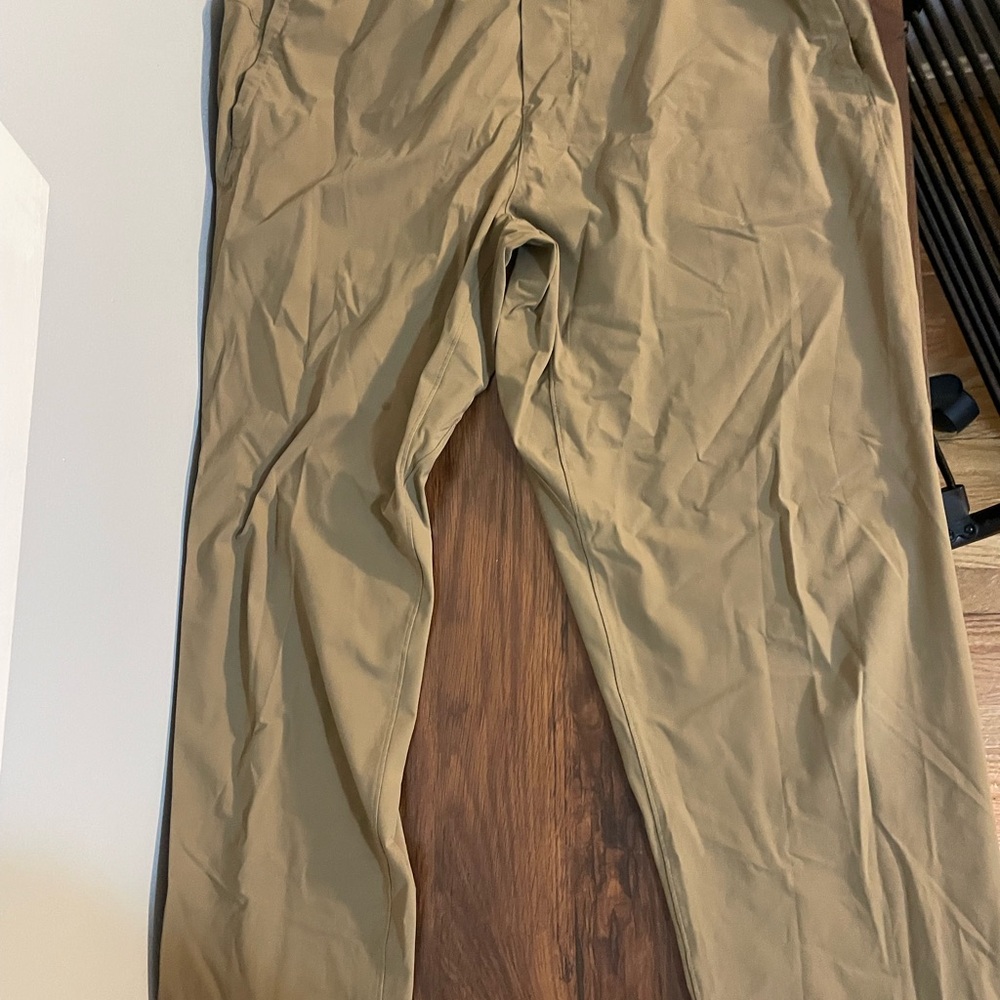 Lululemon Surge